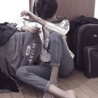 头像男生橙色(6)