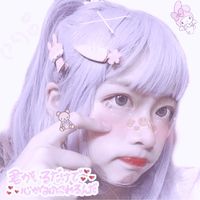 女生侧面长发白色婚裙坐着的头像(7)