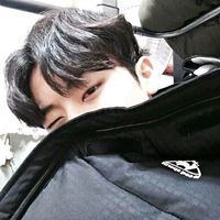 戴眼镜的男生伤感头像(18)