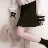 长发女生侧脸头像。(6)