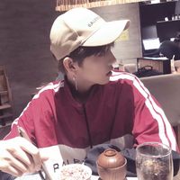 彝族男生头像图片帅气