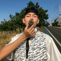 成熟背影男生头像图片(9)