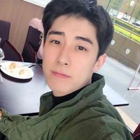 真人头像男生自拍照(15)