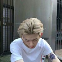 男生人物素描头像(20)
