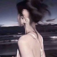 蓝色衬衫女生头像(9)