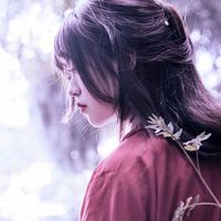 女生好看头像冷漠着脸
