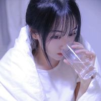 好看的图片头像女生 背影图片(9)