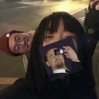 女生带荧光灯头像(16)