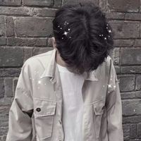 男生裸着躺床上头像(14)