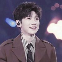 qq男生身材头像(3)