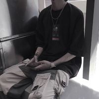 爱穿白色衣服的男生头像图片(2)