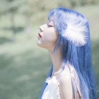 墨镜女孩微信头像(8)