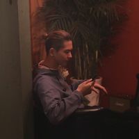 非主流西服男头像男生