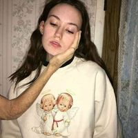 欧美女生拿玫瑰花头像(14)