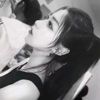 男生腹肌暴露头像(4)