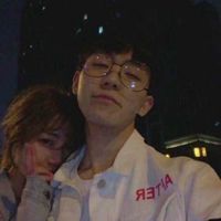 qq情侣头像跪下 扑通
