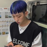戴口罩头像黑白男生(16)