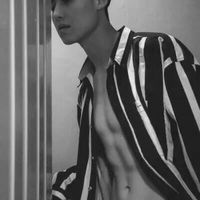 男生头像戴元圆眼镜(9)