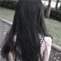 简约黑白搞怪头像女生(2)