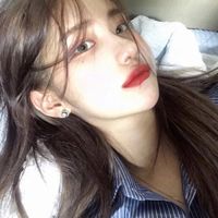 白色衬衣女生头像侧脸(5)