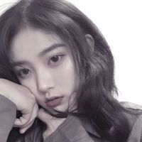 黑化系女生头像真人版(13)