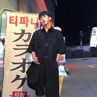 二次元头像男生阳光背影图片(6)
