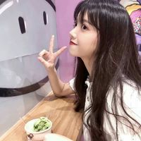 穿蓝运动服的女生头像(12)