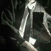 戴口罩霸气男生头像黑白头像一对(13)