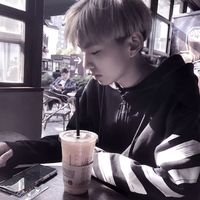 韩系微信男头像图片(16)