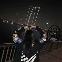 海边气球背影图情侣头像(4)