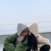 真人版悲伤情侣头像(8)