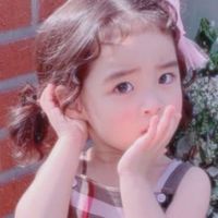 女生么么哒抱熊头像(2)