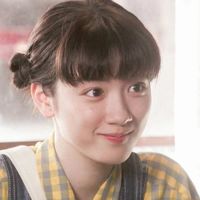 女生伤感抽烟背影 黑白头像个性网(10)