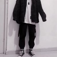 QQ白色衣服男生头像