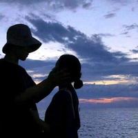 qq非主流高清情侣头像背影(17)