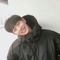 带帽子的男生高冷头像(9)