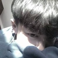 孤独无助头像男生(15)
