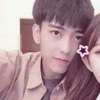 小破孩亲嘴头像情侣(20)