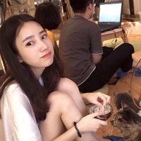 qq头像疯疯癫癫女生(9)