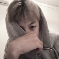 好看的韩国男生头像唯美图片大全(18)