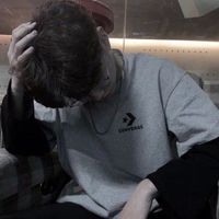 心刘海男生头像(14)