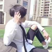 素描男生头像图片(18)