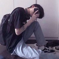 男生头像半脸拿酒(9)