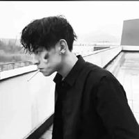 qq头像男生手上带图案(8)