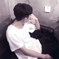 马尾男生帅气头像(4)