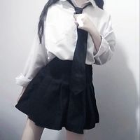 坐在楼梯上的女生霸气头像(4)