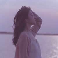 反戴帽子女生霸气头像(7)