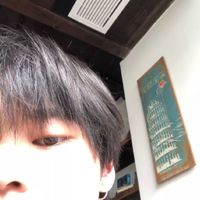 男生背影戴帽子头像(3)