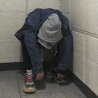 二次元男生头像孤独(7)