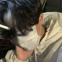 黑白眼镜男生头像(7)